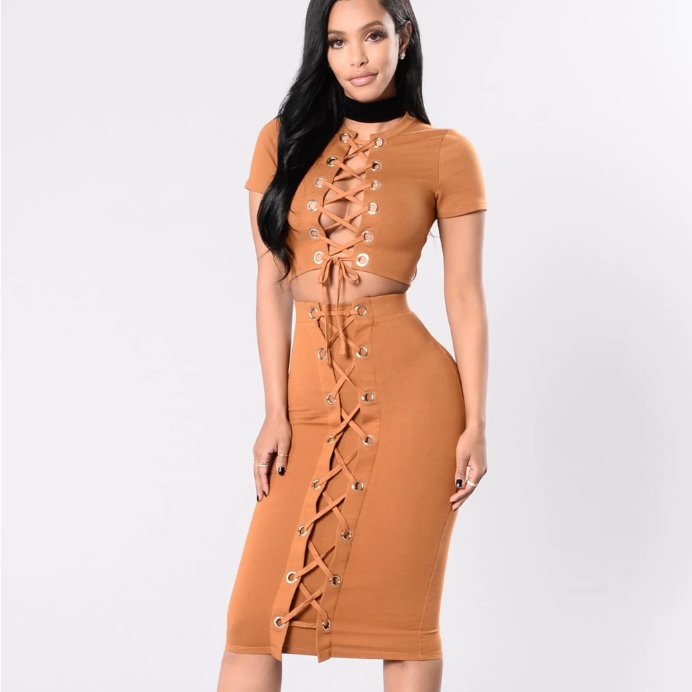 XS Forever Laced Up SET - CAMEL color